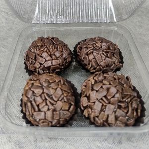imagem do produto CX BRIGADEIRO TRADICIONAL 