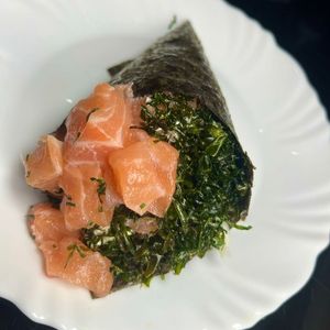 imagem do produto Temaki salmão com couve