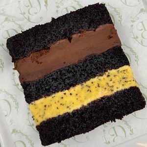 imagem do produto Fatia de Chocolate e Maracujá  - cópia