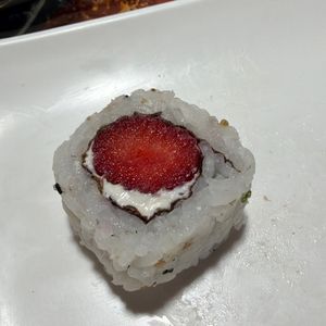 imagem do produto Uramaki de morango 