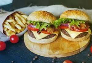 imagem do produto Batata + 2 Hamburgueres + 1L Guaraná