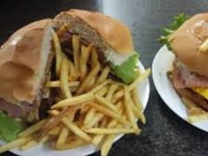 imagem do produto Batata + X-tudo + Coca cola