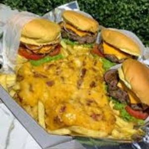 imagem do produto Batata + 4 Hamburgueres + Bolinhos de Queijo