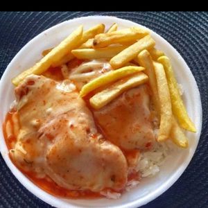 imagem do produto parmegiana de frango com fritas 