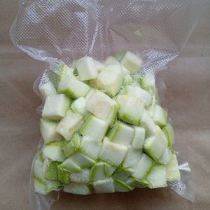 imagem do produto Abobrinha cortada em cubos
