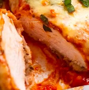 imagem do produto Marmitex P frango a parmegiana acompanhamentos do Dia