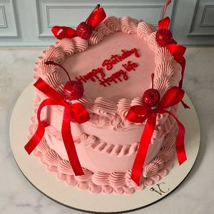 imagem do produto heart cake P 10 fatias 