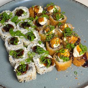imagem do produto Combo Uramaki Skin Fila + Hot Roll