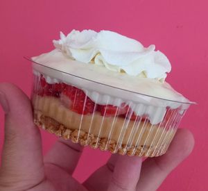 imagem do produto Torta Ninho com morango no Pote