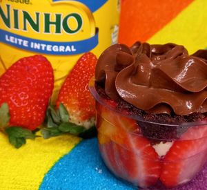 imagem do produto Bolo no Pote Ninho com Morango P