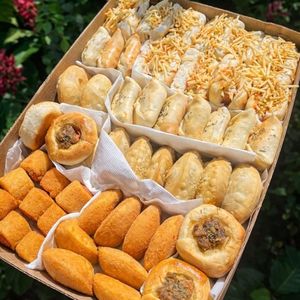 imagem do produto 50 uni salgados sortidos