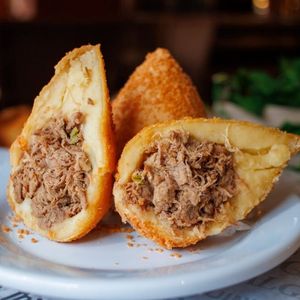 imagem do produto Coxinha de Carne de Sol (60g)