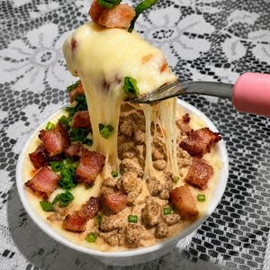 imagem do produto Batata no pote Strogonoff de carne