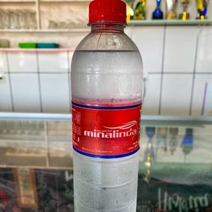 imagem do produto Água com gás 500ml
