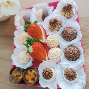 imagem do produto Degustação • 16 Doces • 8 sabores 