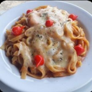 imagem do produto Fettuccine com camarão ao molho rosê gratinado