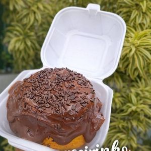 imagem do produto Bolo de Cenoura com Brigadeiro