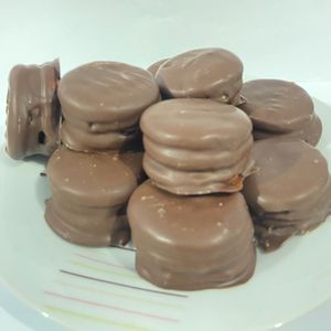 imagem do produto Alfajor De Doce De Leite /Chocolate Preto 