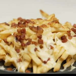 imagem do produto Batata frita P queijo e bacon