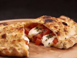 imagem do produto Fogazza Napolitana - Média Aprox 450 gramas - Promo!!