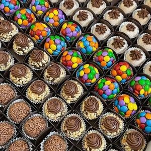 imagem do produto Cento de brigadeiro gourmet 