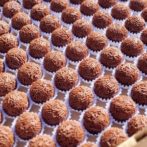 imagem do produto Cento de brigadeiro tradicional 