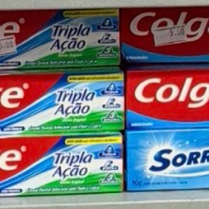 imagem do produto CREME DENTAL COLGATE 90g
