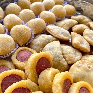 imagem do produto 50 salgadinhos fritos + Brinde