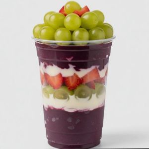 imagem do produto Açaí com uva, morangos e leite condensado 300ml
