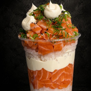 imagem do produto COPO DE SUSHI SALMÃO FRESCO 500ML
