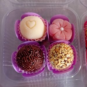 imagem do produto Caixa 4 brigadeiros 