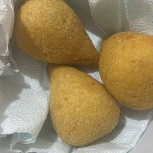 imagem do produto Coxinha frango c/ creme cheasse 