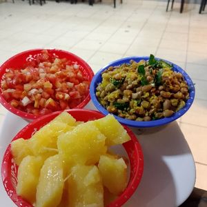 imagem do produto Porcão de tropeiro/serve até 4 pessoas 