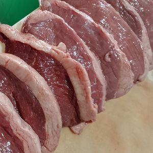 imagem do produto Medalhão picanha até 200 gramas 2 pedaços n palito 