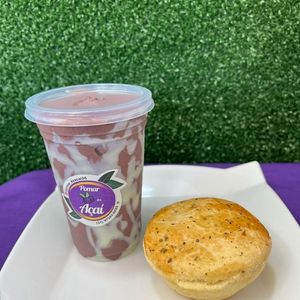 imagem do produto Vitamina 300ml tradicional + empada de frango c/ requeijão