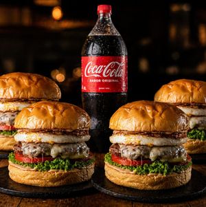 imagem do produto 4 Love especial e 1 coca cola 2l