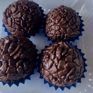 imagem do produto Brigadeiro de chocolate e de ninho