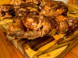 imagem do produto Arroz Costela  com Barbecue 800g c osso , Vinagrete, Farofa Serve até 4 pessoas