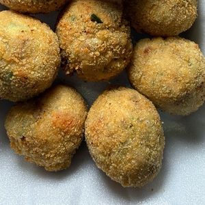 imagem do produto BOLINHO DE SALMÃO 