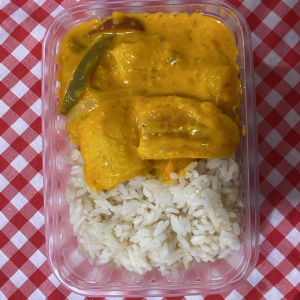imagem do produto arroz e moqueca de banana da terra
