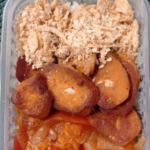 imagem do produto Arroz, feijão, linguiça refogada e farofa da Kaya