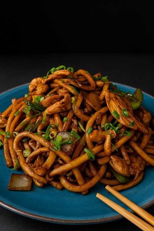 imagem do produto Macarrão Grelhado Frango e carne 1P