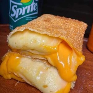 imagem do produto Pastel três queijos