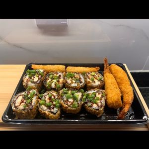 imagem do produto Combo hot 12 peças com camarão-  8 sushi hot e 2 camarão GG e 2 camarão M