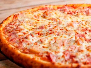imagem do produto Pizza de presunto 8 fatias