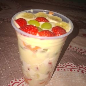 imagem do produto Sala de fruta copo de 700ml 