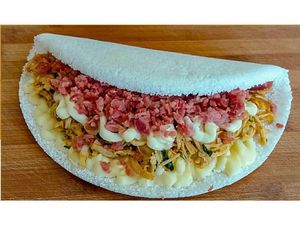 imagem do produto Tapioca Especial Frango c/ Calabresa c/ Bacon Catupiry e Cheddar....
