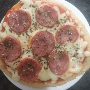 imagem do produto Pizza brotinho de calabresa 