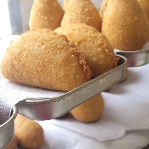 imagem do produto Rissoles de queijo e presunto 
