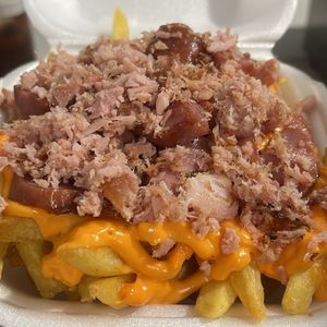imagem do produto Fritas c Cheddar, Farofa de Bacon, Calabresa 